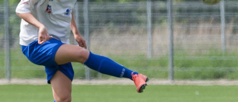 Piłka nożna. Olimpia o życie