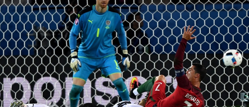 ME 2016. Słupek i spalony Ronaldo