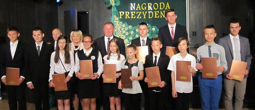 Nagrody za najwyższe średnie. Stargard docenił najlepszych absolwentów