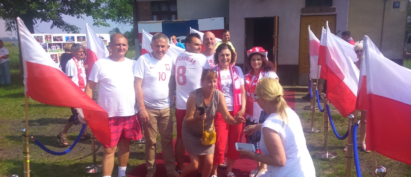 Piłka nożna. Mrzeżyno oszalało po karnym Krychowiaka