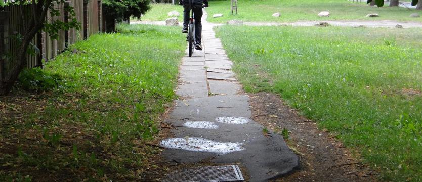 Chodnik wymienią do kompletu
