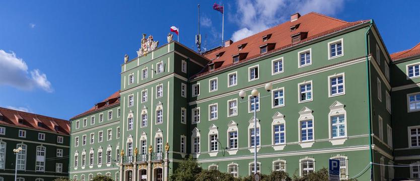 Przeciw nękaniu i poniżaniu  w urzędzie