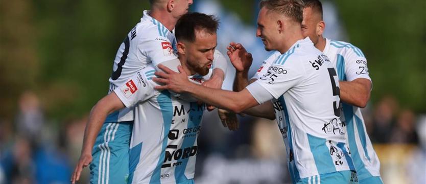 Piłka nożna. Trzy gole Świtu i coraz bliżej I liga!