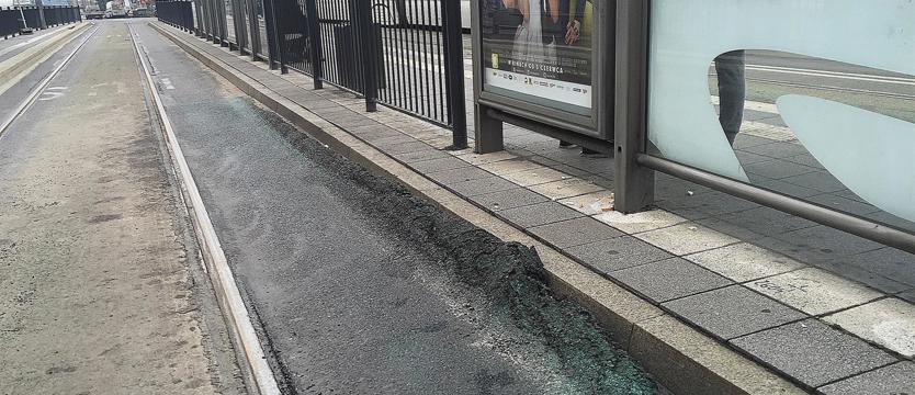 Asfalt jak zastygła fala