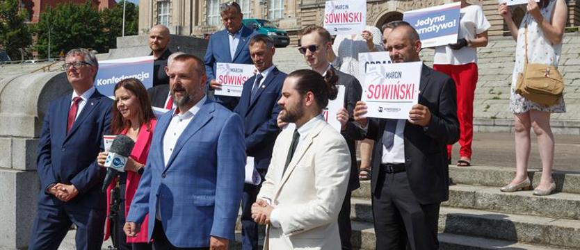 Konfederacja odkrywa karty