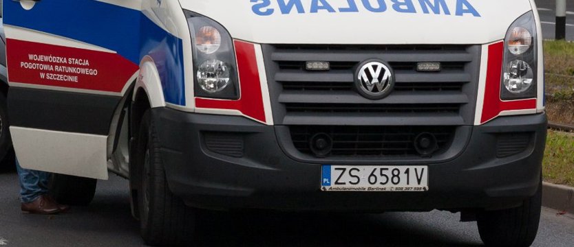 Troje rannych w dachowaniu auta
