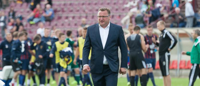 Piłka nożna. Wraca Michniewicz