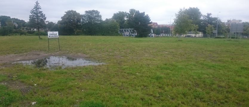 Przystań, parking, a może apartamenty?