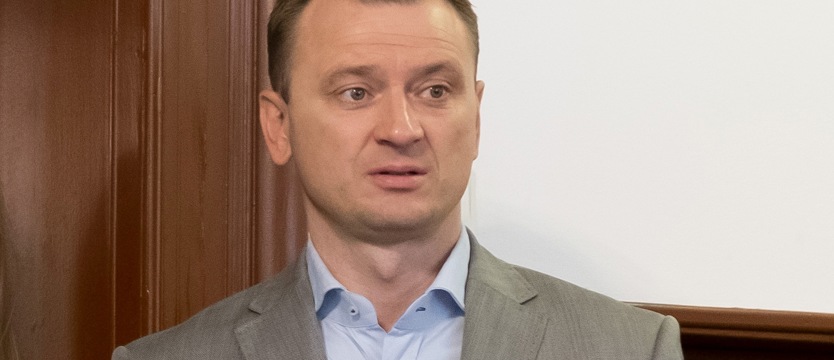 Poseł pyta ministra o zmiany w rozkładzie pociągów