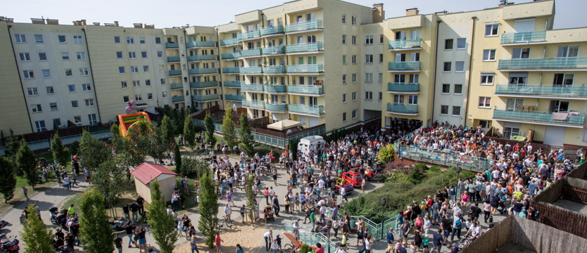 Setki osób na kiermaszu ośmioletniej Asi z Poznania