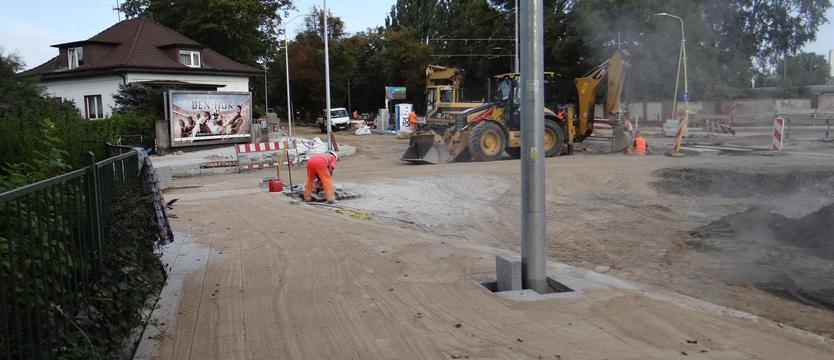 Nowe rondo i kurz z budowy