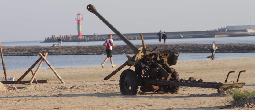 Inscenizacja na świnoujskiej plaży