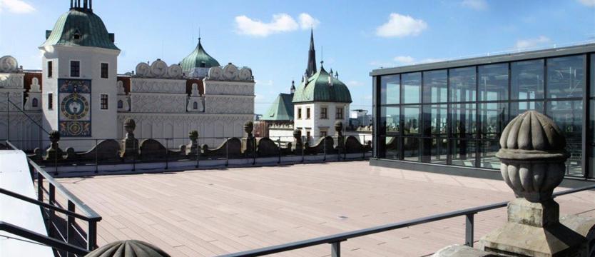 Taniej do teatru i na taras