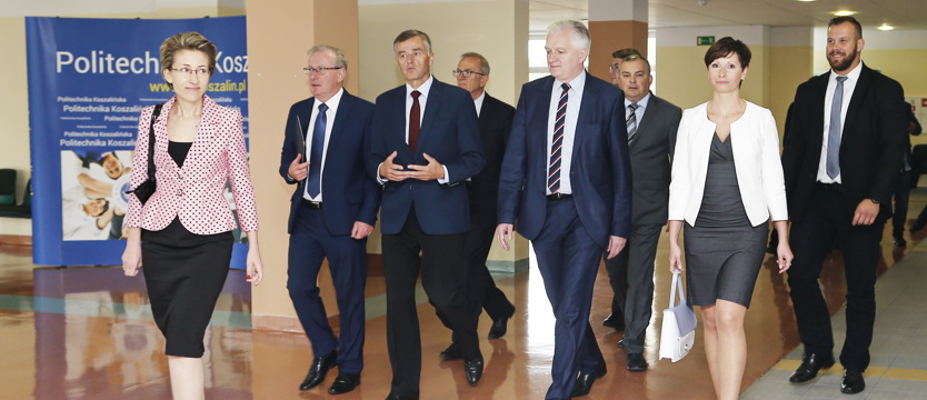 Mniej studentów, więcej badań naukowych
