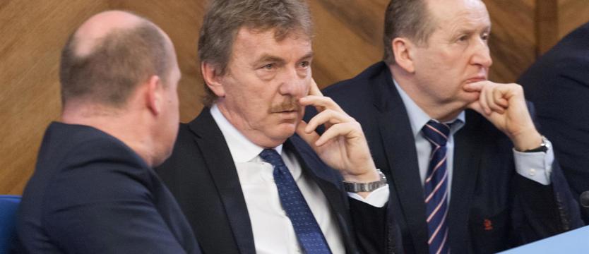 Piłka nożna. Bednarek i Mroczek wśród kandydatów