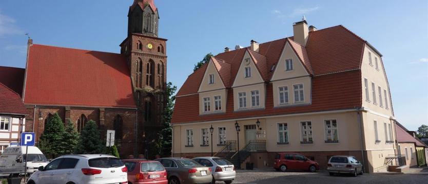 Banki wyciągają ręce. Gmina nie ma czym płacić