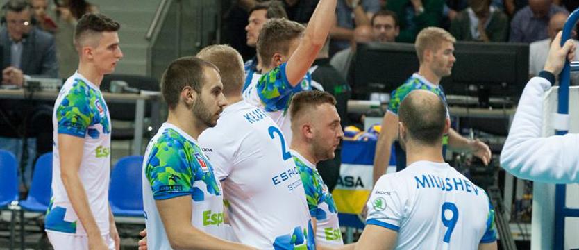 Siatkówka. Espadon wymienia siatkarzy