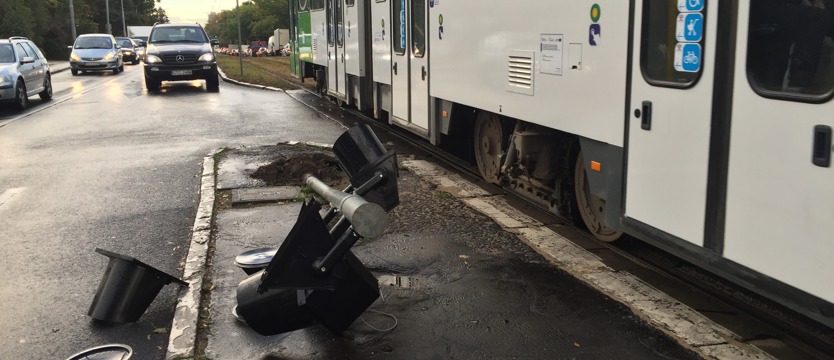 Korki znów przy ul. Traugutta. Sygnalizacja nie działa.