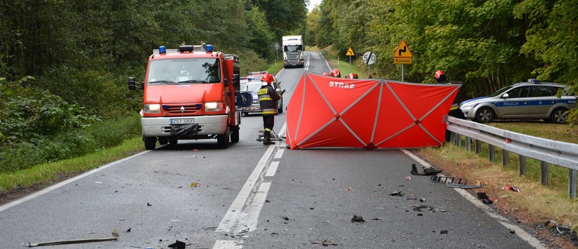 Śmiertelne zderzenie z TIR-em w Dzwonowie