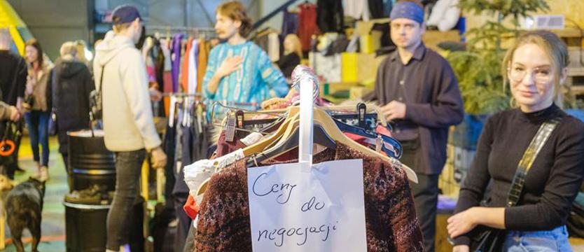 Bulwar, impreza i Hala Odry. Targ w klimatycznym miejscu