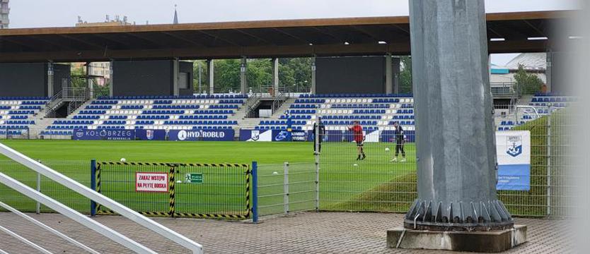 Piłka nożna. Chcą podgrzewać murawę na stadionie w Kołobrzegu