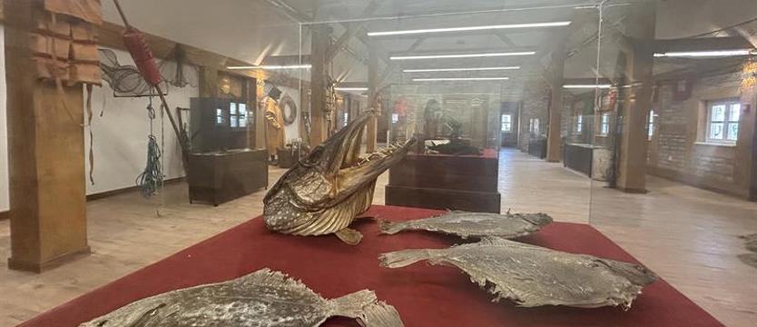 Rybacy w muzeum w Niechorzu