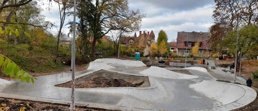 Skatepark w Podjuchach. Chełminek do końca grudnia