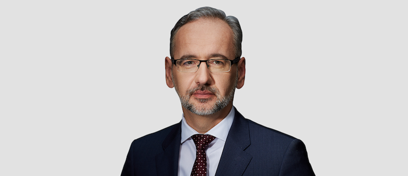Adam Niedzielski: w najbliższych dniach decyzja o szczepieniu chętnych trzecią dawką