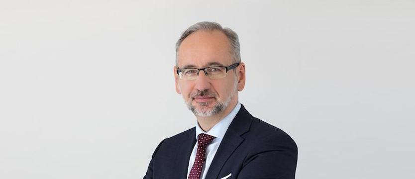 Niedzielski: rekomenduję, by nie posyłać do szkół starszych uczniów jeszcze przez dwa tygodnie