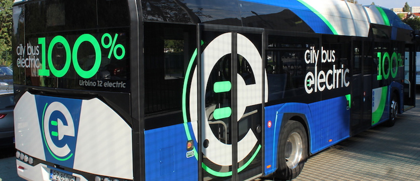 Podpisali umowę na ładowarki do elektrycznych autobusów w Szczecinie