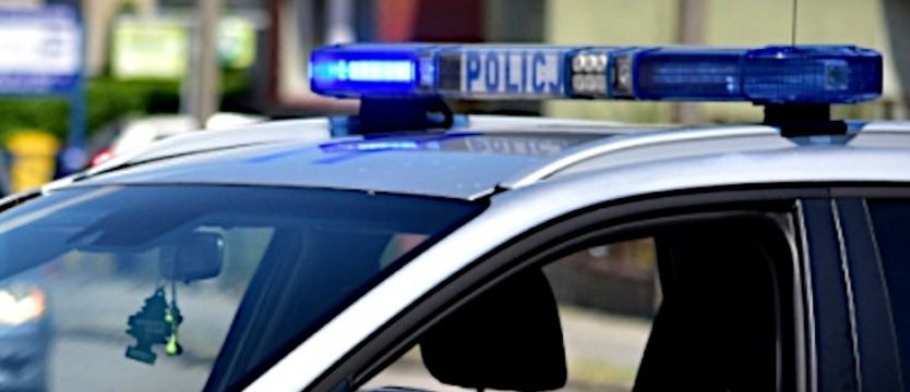 W Kołobrzegu znak drogowy spadł na dziecięcy wózek