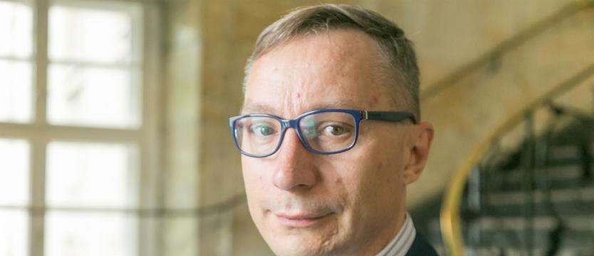 Likwidują wydział, pozbywają się Buwelskiego