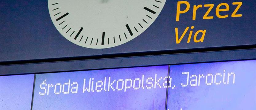 Zmiana czasu. Zobacz, które pociągi zatrzymają się na godzinę