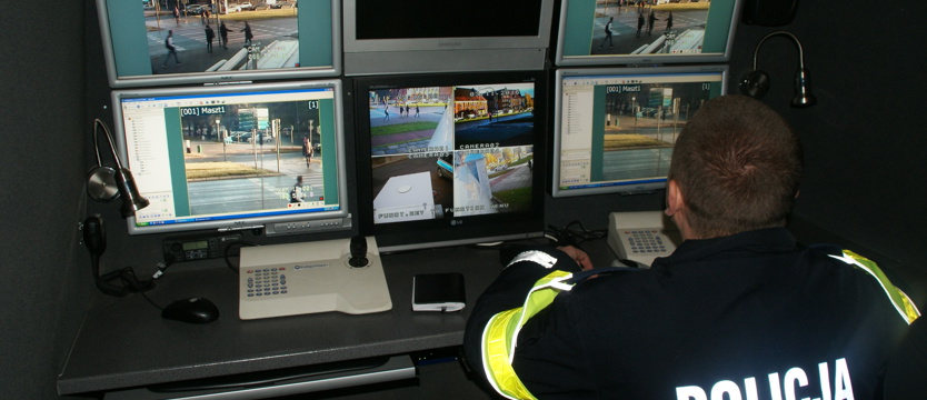 Monitoring sypnął mandatami