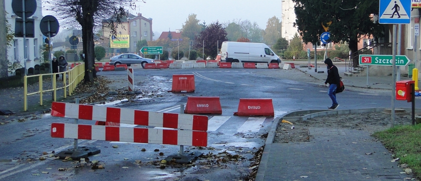 I krytyka, i pochwała