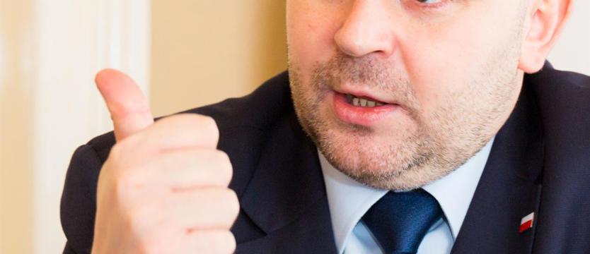 Marszałek z żółtą kartką 