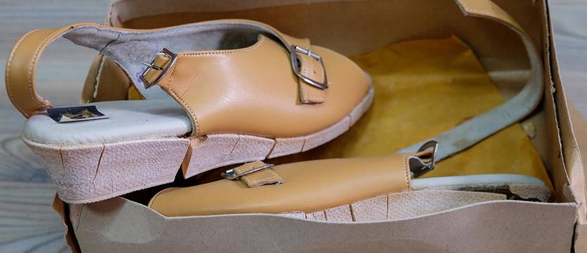 Buty do muzeum