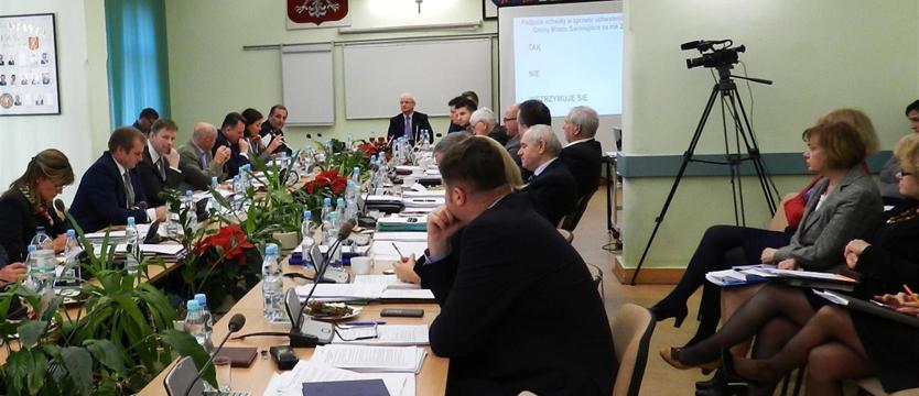 Więcej dla nauczycieli i pielęgniarek