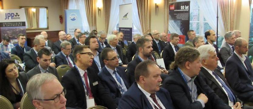 Wojskowe zlecenia szansą dla stoczni [GALERIA]