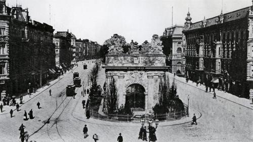 pl. Hołdu Pruskiego