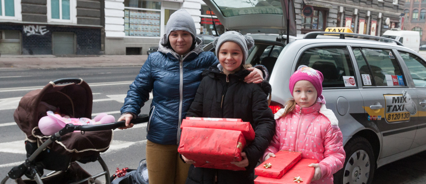 Dwa samochody darów od Mix Taxi!