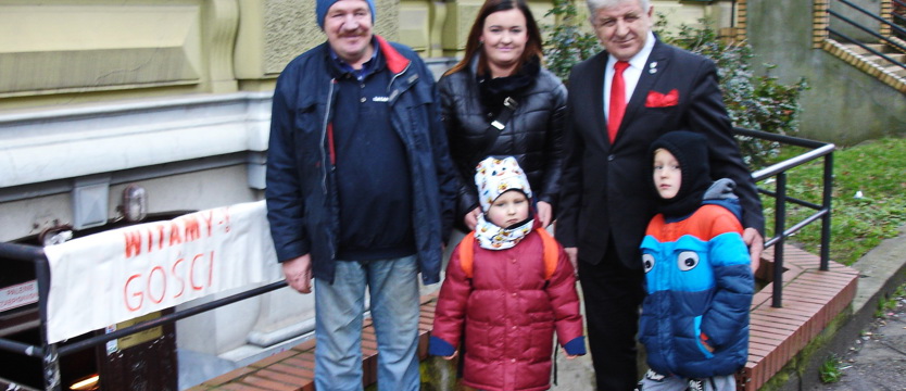 Zaraził innych ideą pomocy