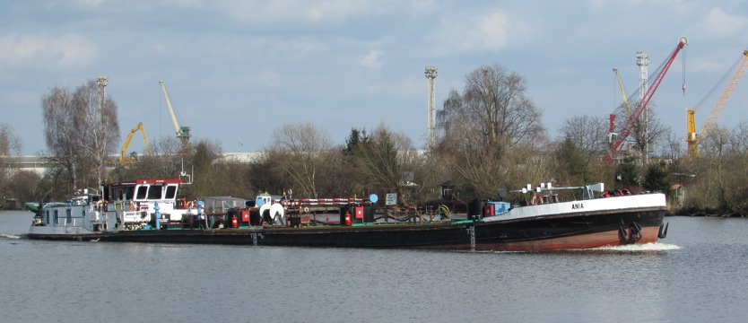 Zyska żegluga śródlądowa