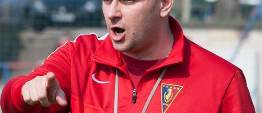 Piłka nożna. Szczeciński trener napędza futbol za miedzą