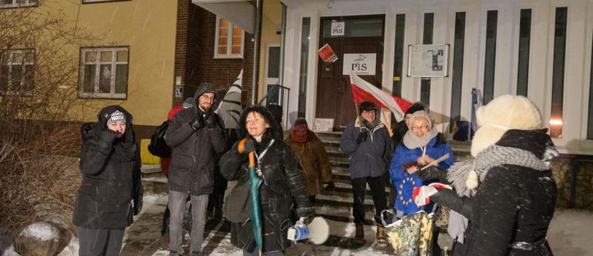Manifestowali przeciwko władzy