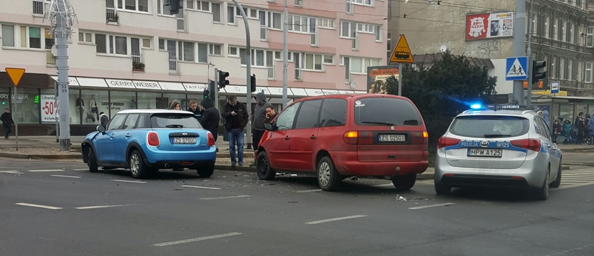 Auta zderzyły się na pl. Żołnierza Polskiego