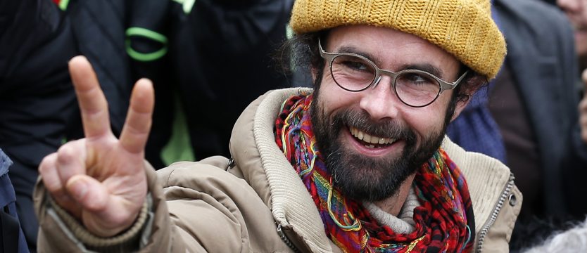 Ukarany za pomoc migrantom