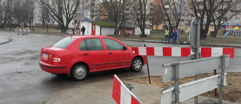 Budowa ronda i mandaty 