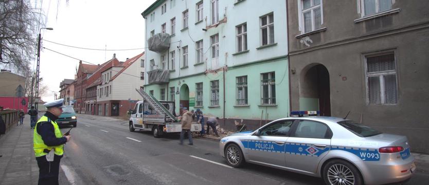 Zarwał się balkon