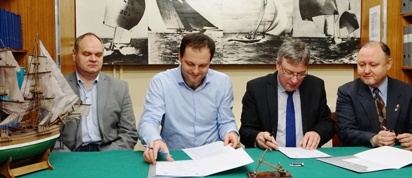 Współpraca przy budowie jachtów